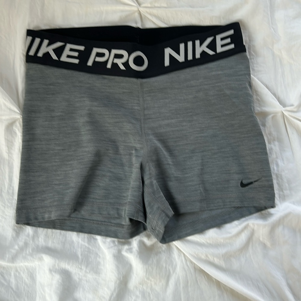 Gray Nike Pro spandex. Size Small